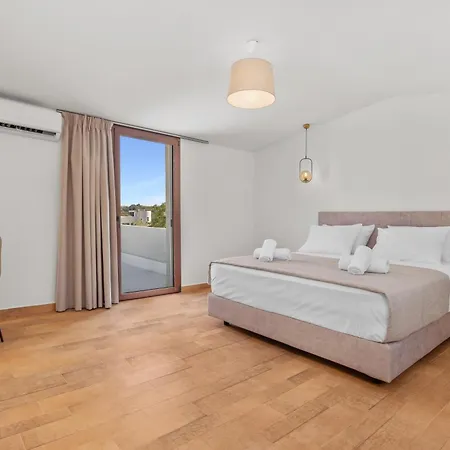 Villa 7 Minutes From Centre - Luxury 6br Rhodes City