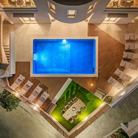 7 Minutes From Centre - Luxury 6br Villa *